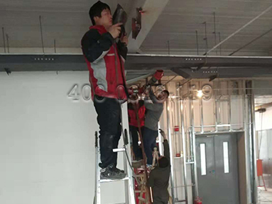 消防噴淋頭移位